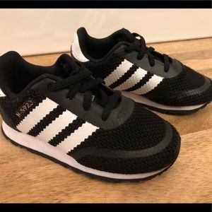 Adidas toddler boy shoes size 7k